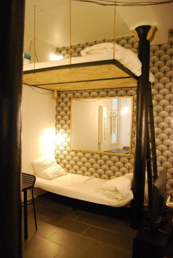 Nice 20M² District Of Batignolles Paris Bagian luar foto