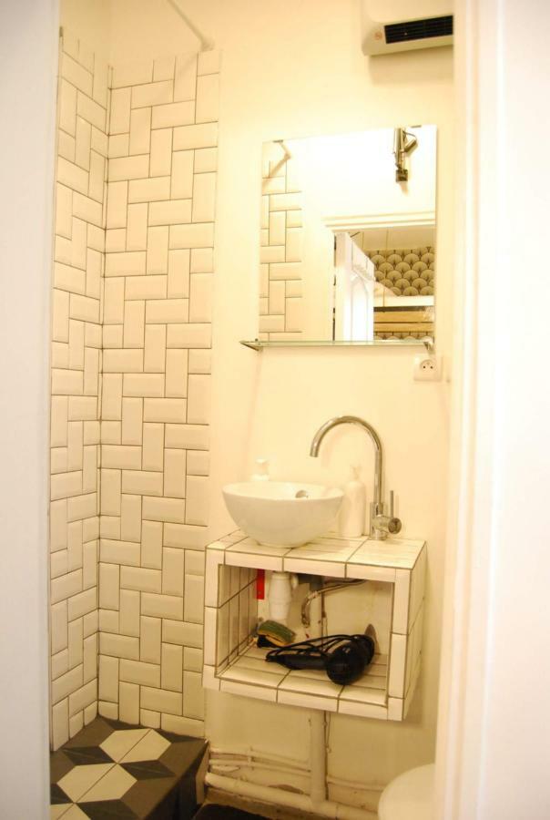 Nice 20M² District Of Batignolles Paris Bagian luar foto